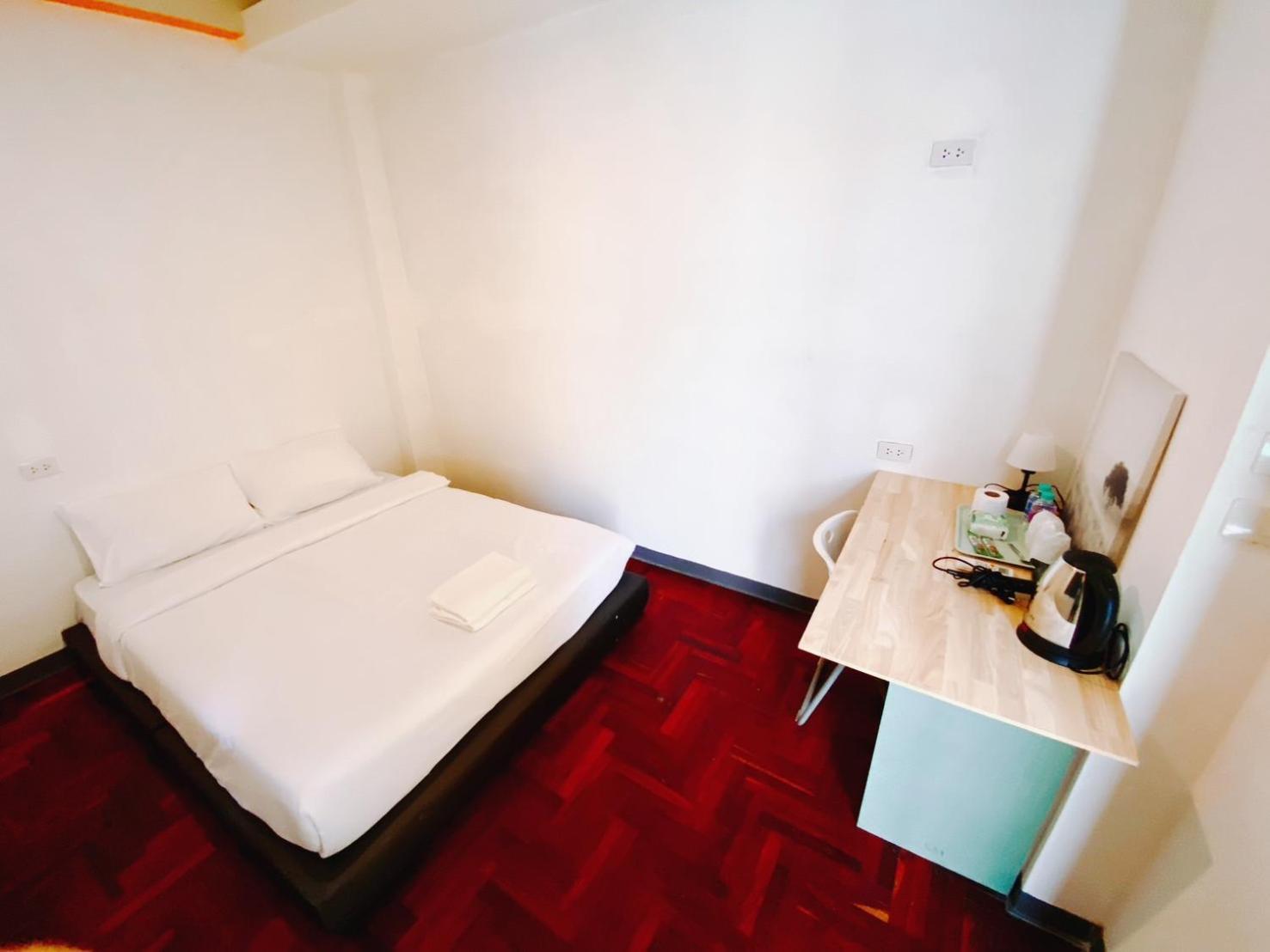 Go Inn Silom Bts Surasak X โกอินน์ สีลม บีทีเอส สถานีสุรศักดิ์ بانكوك المظهر الخارجي الصورة