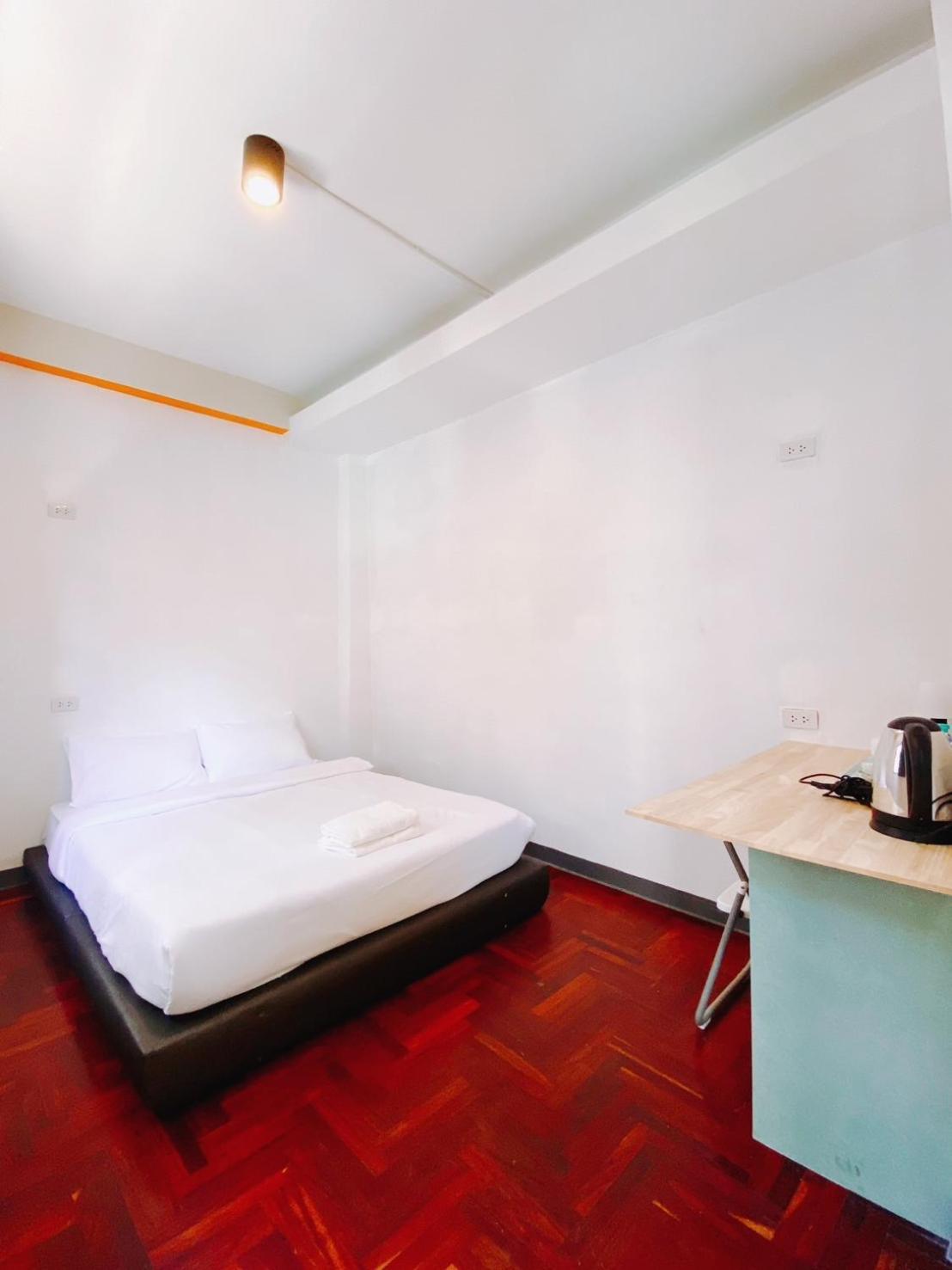 Go Inn Silom Bts Surasak X โกอินน์ สีลม บีทีเอส สถานีสุรศักดิ์ بانكوك المظهر الخارجي الصورة